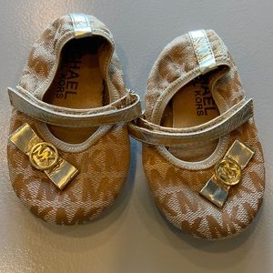 Michael Kors- baby girls shoes- size 4